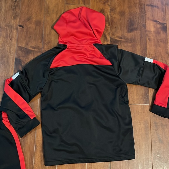 Boys track pants and zip-up hoodie set - Picture 11 of 11